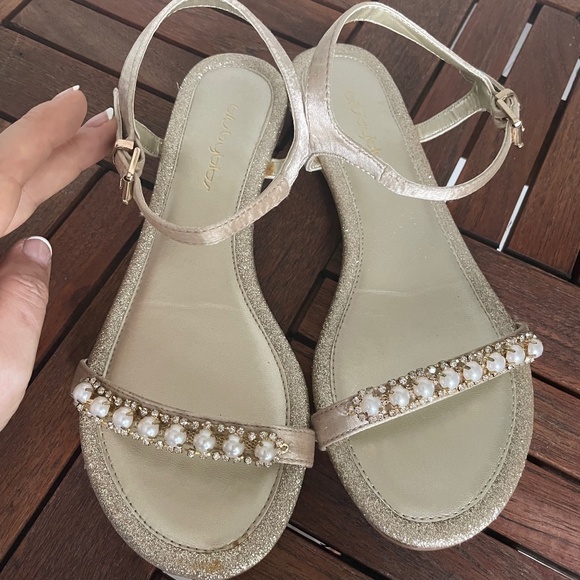 Gold and Pearl Sandals size 37 - Byblos European brand - Picture 2 of 5